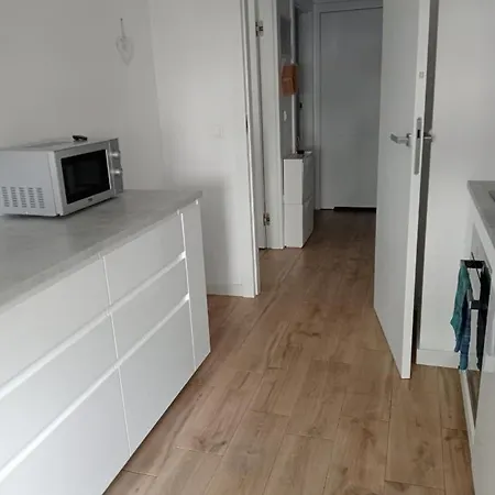 Polly Arkadia Warschau